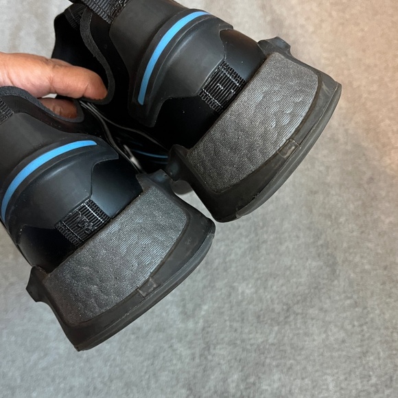 Adidas MND V3 Sneakers Shoes Mens 10.5 Black Blue Athletic
